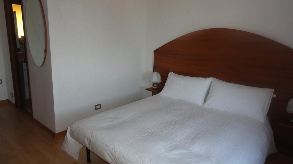 شيفيتافيكْيا Bed And Breakfast La Corte Degli Ulivi الغرفة الصورة