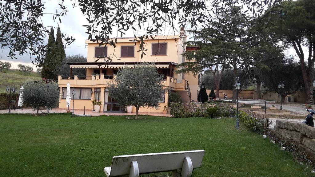 شيفيتافيكْيا Bed And Breakfast La Corte Degli Ulivi المظهر الخارجي الصورة