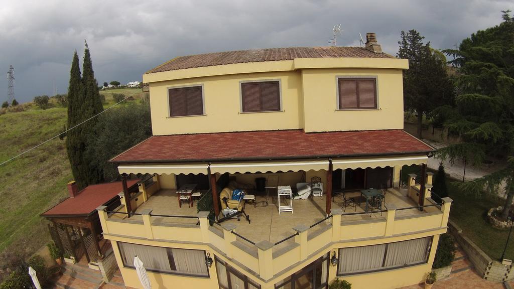 شيفيتافيكْيا Bed And Breakfast La Corte Degli Ulivi المظهر الخارجي الصورة