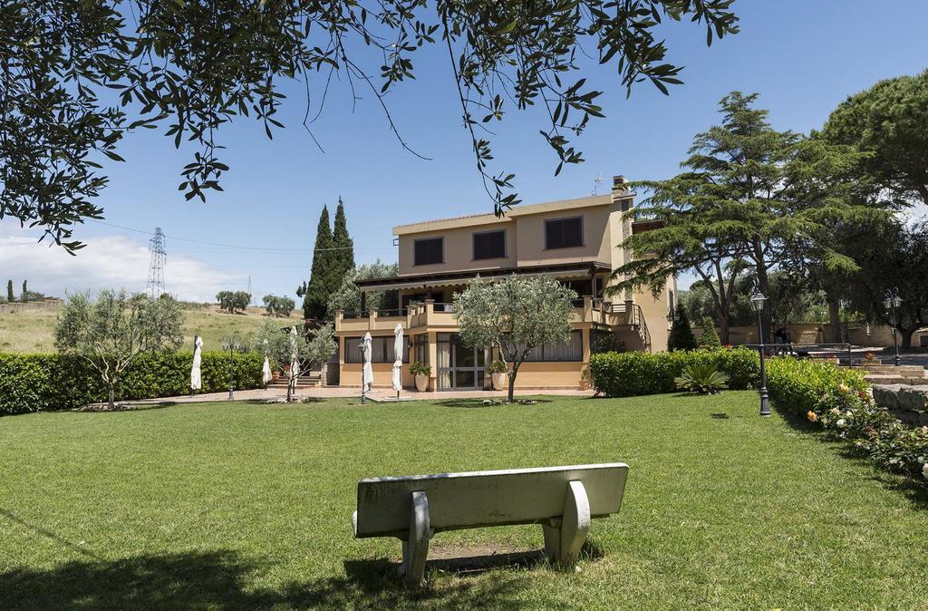 شيفيتافيكْيا Bed And Breakfast La Corte Degli Ulivi المظهر الخارجي الصورة