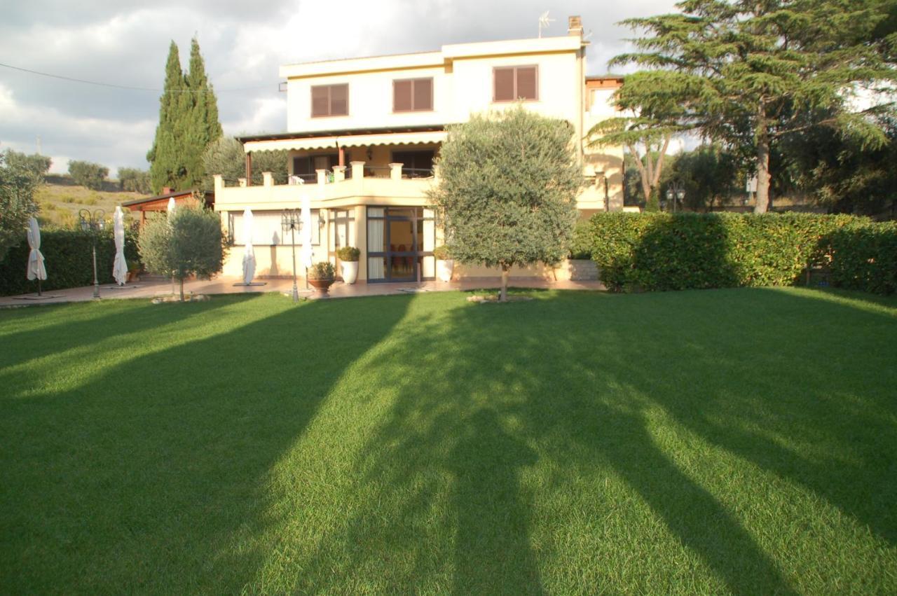 شيفيتافيكْيا Bed And Breakfast La Corte Degli Ulivi المظهر الخارجي الصورة