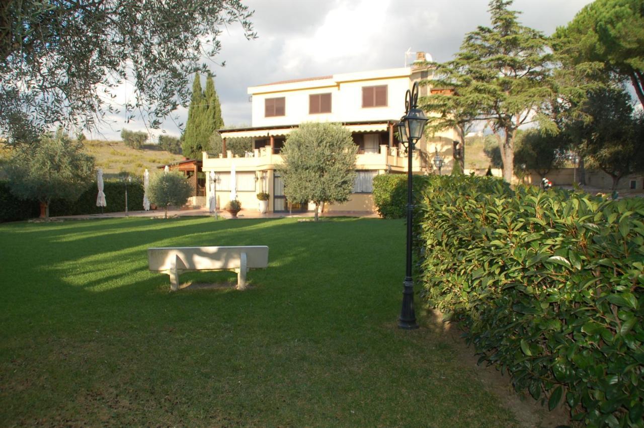 شيفيتافيكْيا Bed And Breakfast La Corte Degli Ulivi المظهر الخارجي الصورة