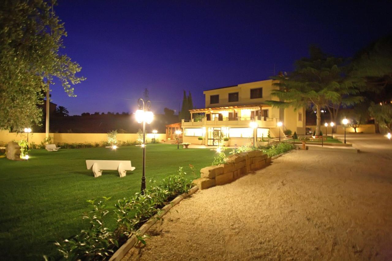 شيفيتافيكْيا Bed And Breakfast La Corte Degli Ulivi المظهر الخارجي الصورة
